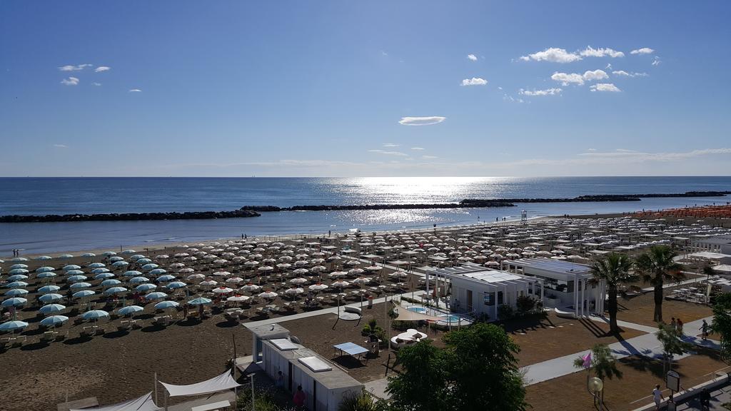 Gimmi Hotel Rimini Exterior photo