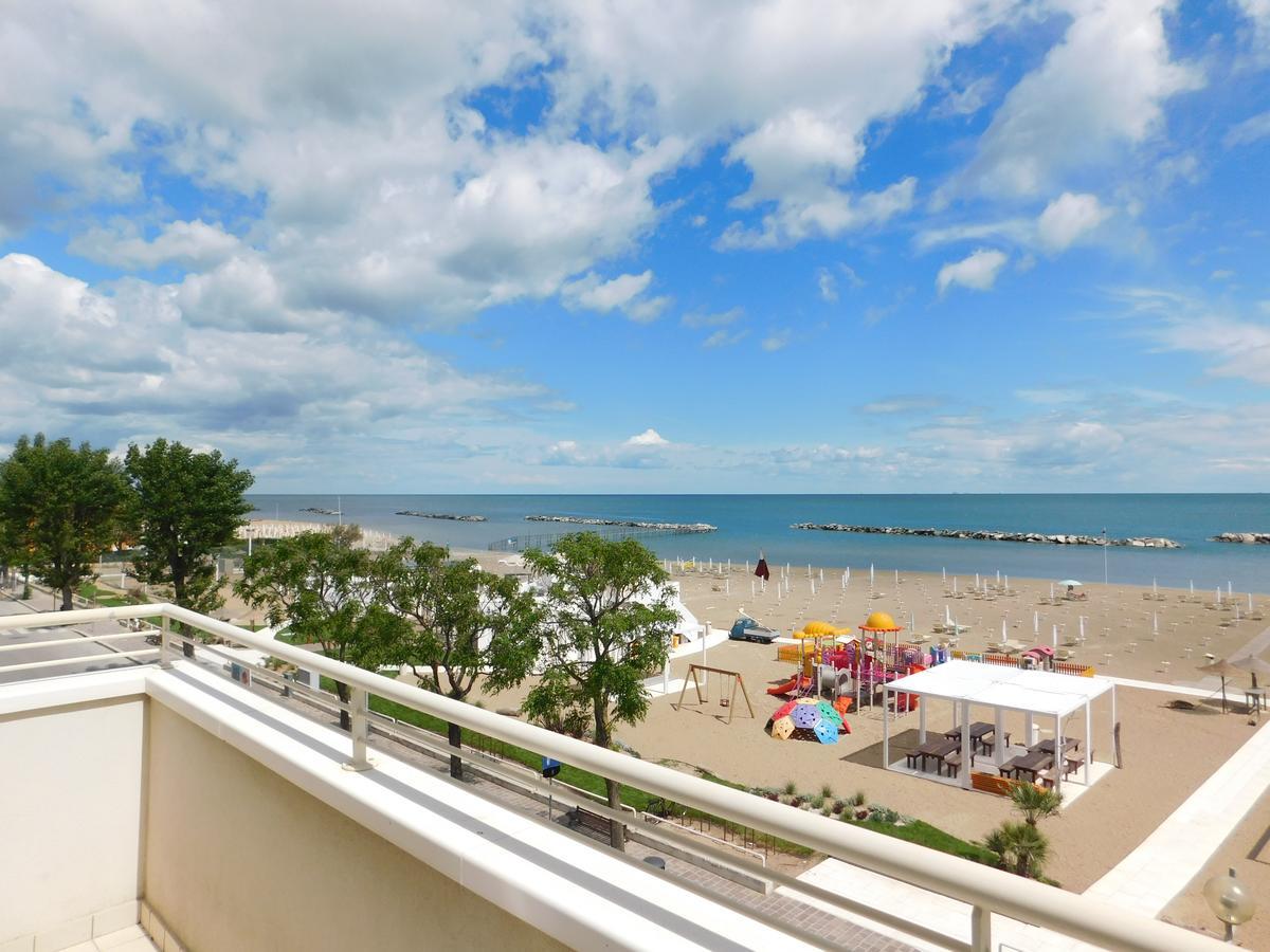 Gimmi Hotel Rimini Exterior photo